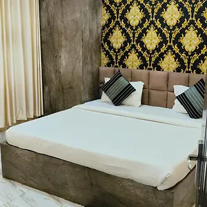 annapurna-palace.hotels-varanasi.com/
